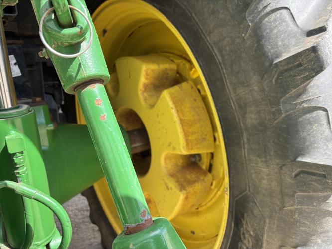 John Deere 8320R