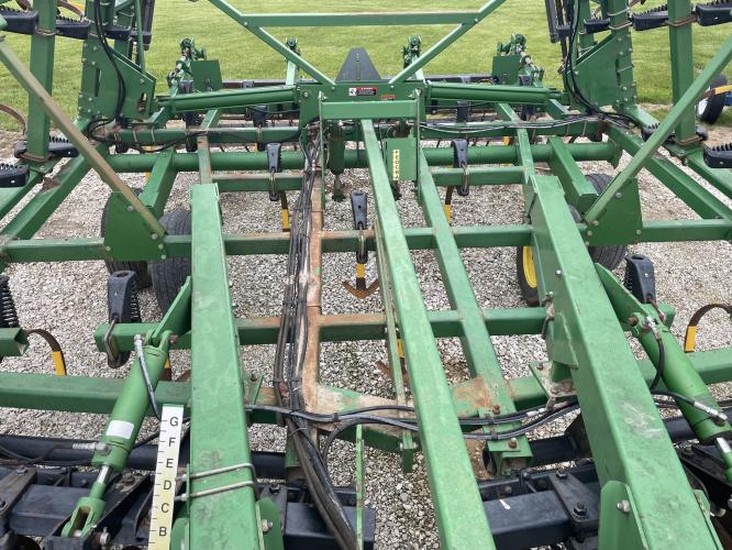 John Deere 726