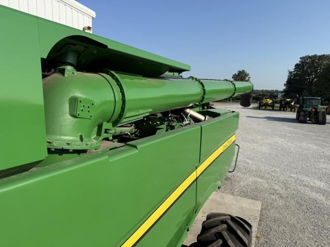 John Deere S780