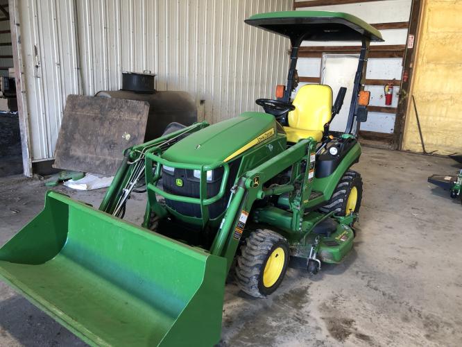 John Deere 1025R