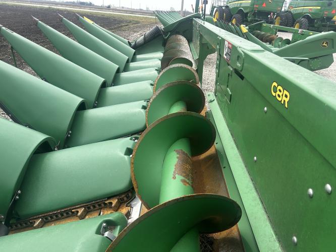 John Deere C8R