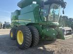 John Deere S670