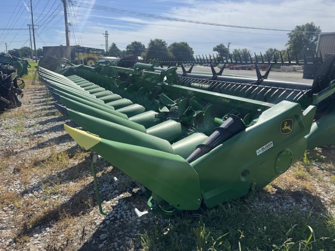 John Deere C16F