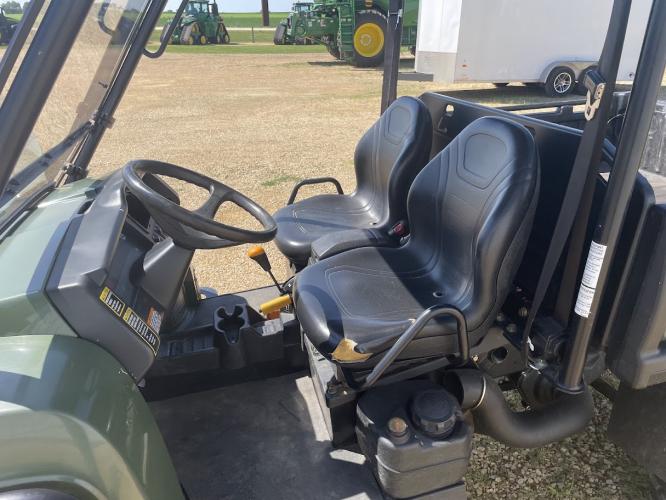 John Deere XUV 625I OLIVE