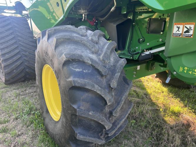 John Deere S780