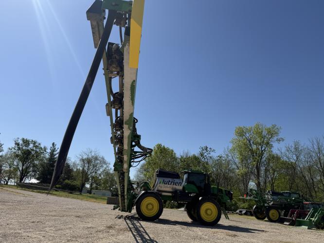 John Deere 612R