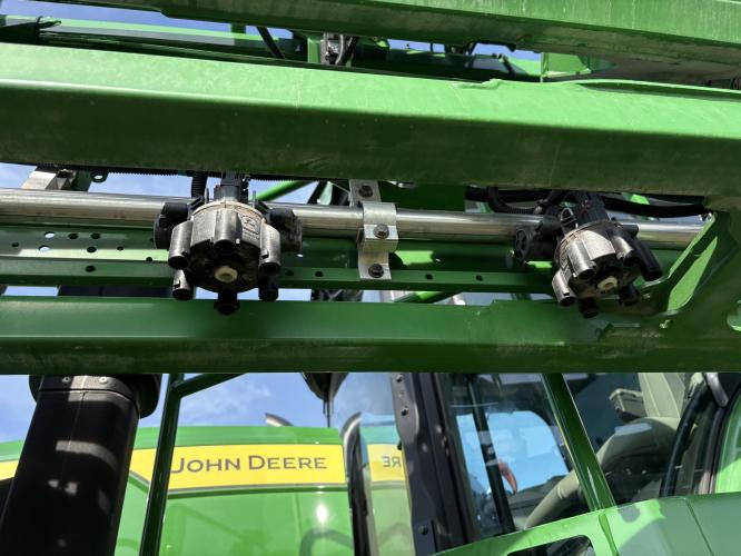 John Deere 412R