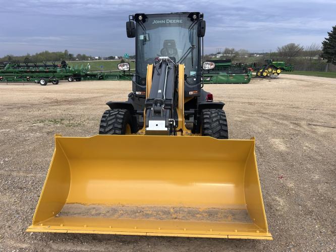 John Deere 326 P
