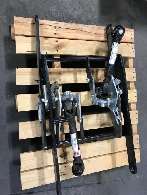  John Deere LIKE NEW TA31492 LIFT FRAME less pto ass'm