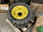 John Deere 27X10.50-15 R4 Tire & wheel ass'm