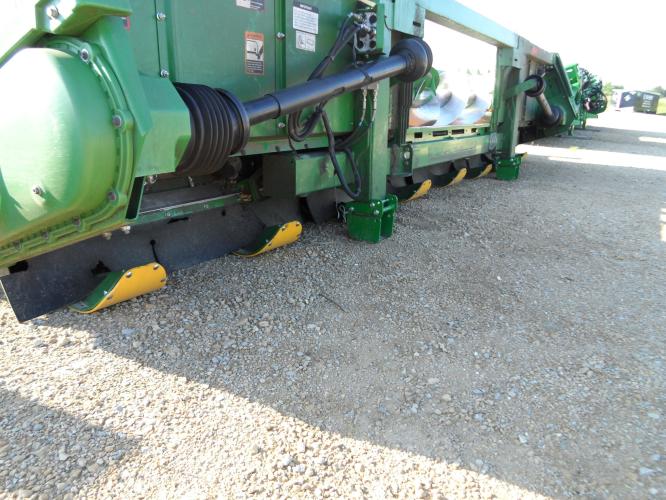 John Deere 608C