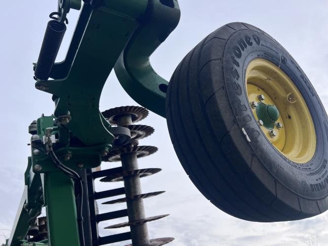 John Deere 2660VT