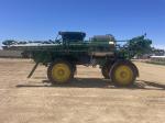 John Deere R4044