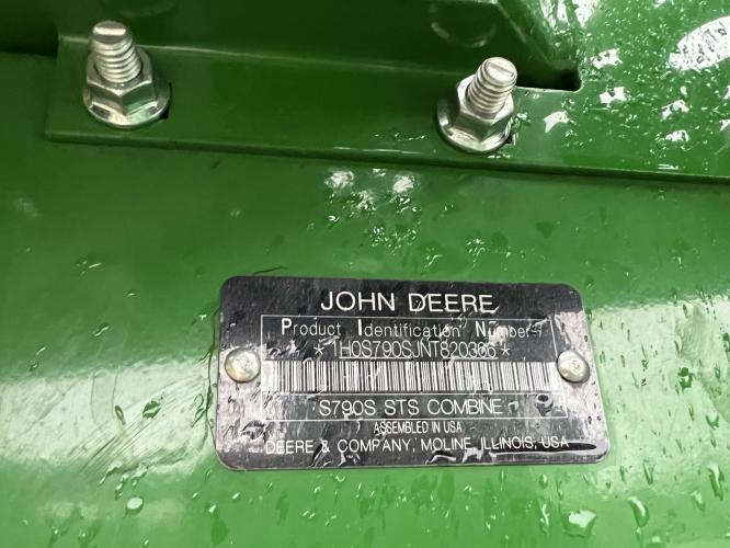 John Deere S790