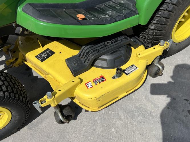 John Deere X730
