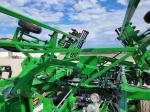 John Deere 2720