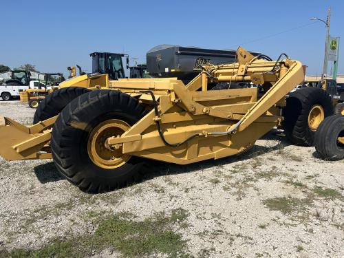  Caterpillar 12