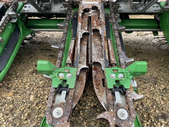 John Deere C12F