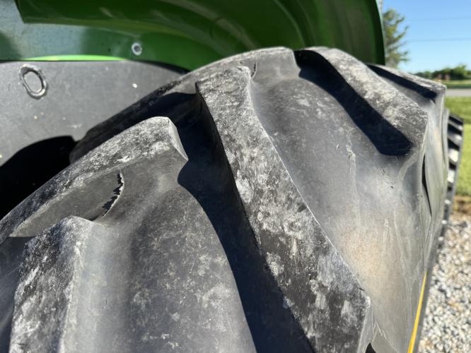 John Deere 5100E