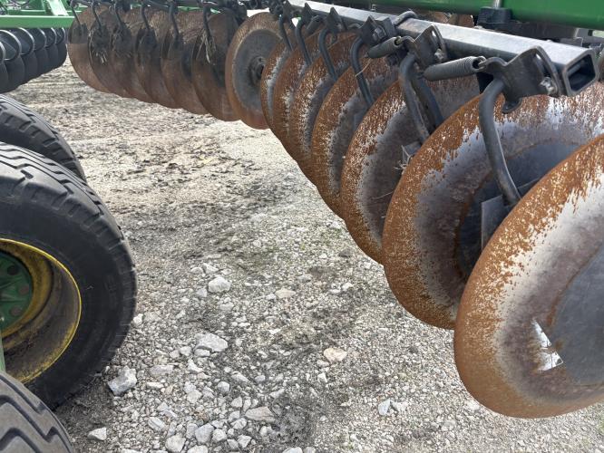 John Deere 2730