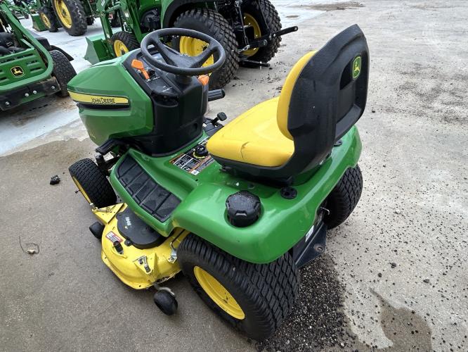 John Deere X320