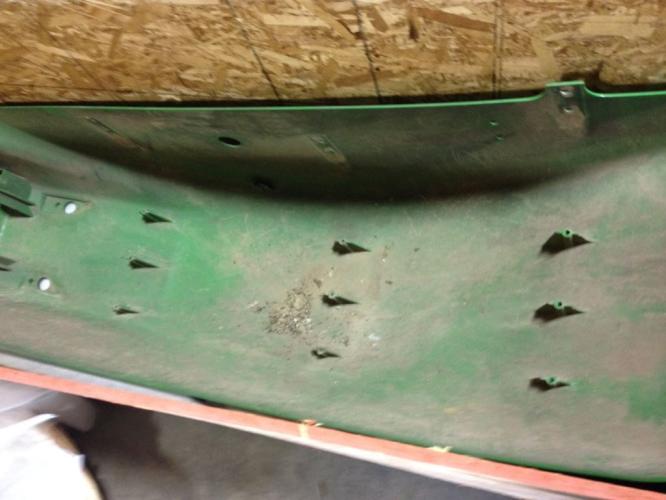 John Deere R328569 RH REAR FENDER