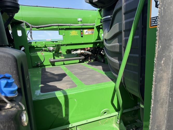 John Deere S770