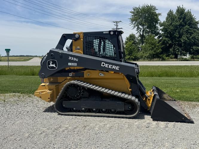 John Deere 333G