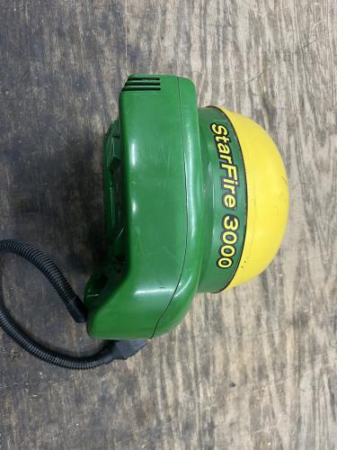 John Deere 3000