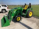 John Deere 3046R