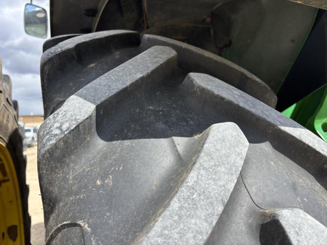 John Deere 8320R