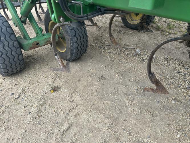 John Deere 2310