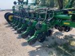 John Deere 1775NT