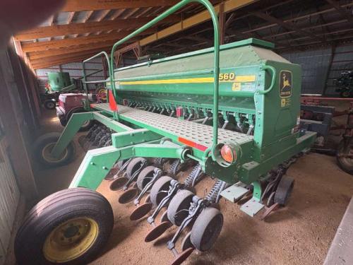 2000 John Deere 1560