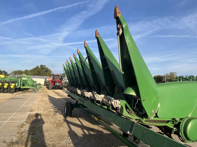 John Deere 708C