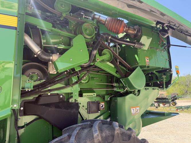John Deere S760