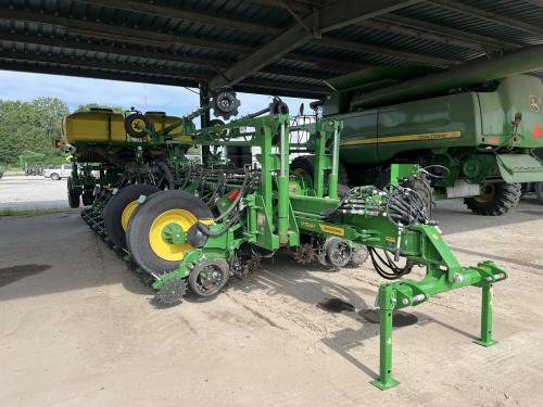 2025 John Deere 1775