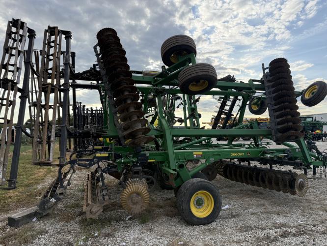 John Deere 2660VT