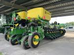 John Deere 1775