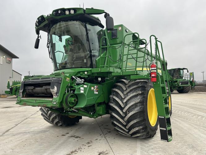 John Deere S790