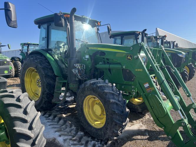 John Deere 6135E