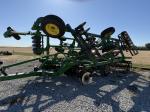 John Deere 2720