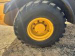 John Deere 324L