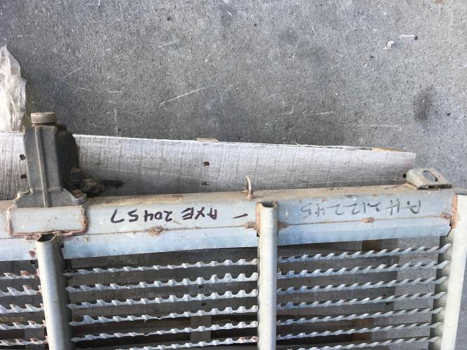 John Deere AH212247 / AXE20458 Deep tooth seive