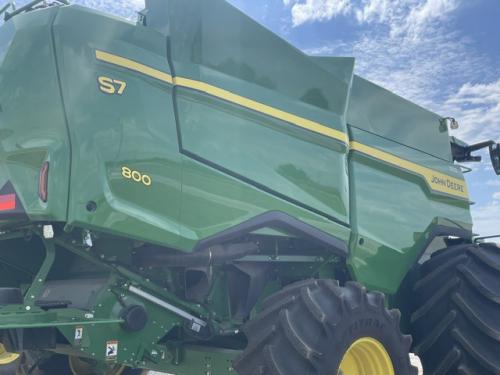 2025 John Deere S7 800