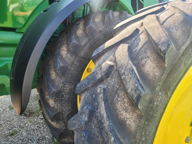 John Deere 8360R