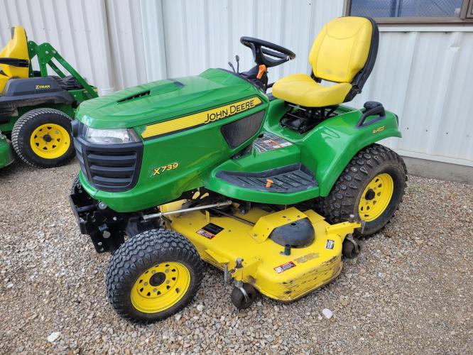 John Deere X739