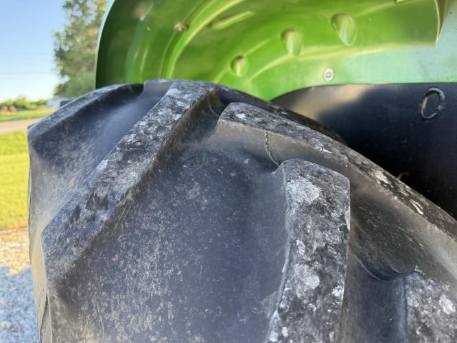 John Deere 5100E
