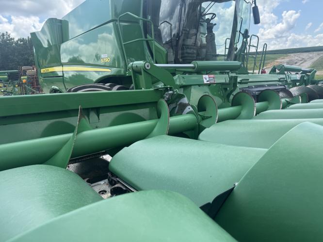 John Deere C12F