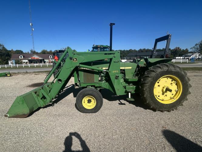 John Deere 2840